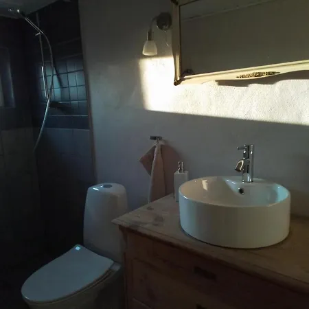 One-of-a-kind Waterfront Wooden House Prázdninový dům Hejls